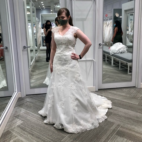 David's Bridal Cap Sleeve Lace Over Satin Wedding Dress Ivory T3299 NWOT - Picture 13 of 13